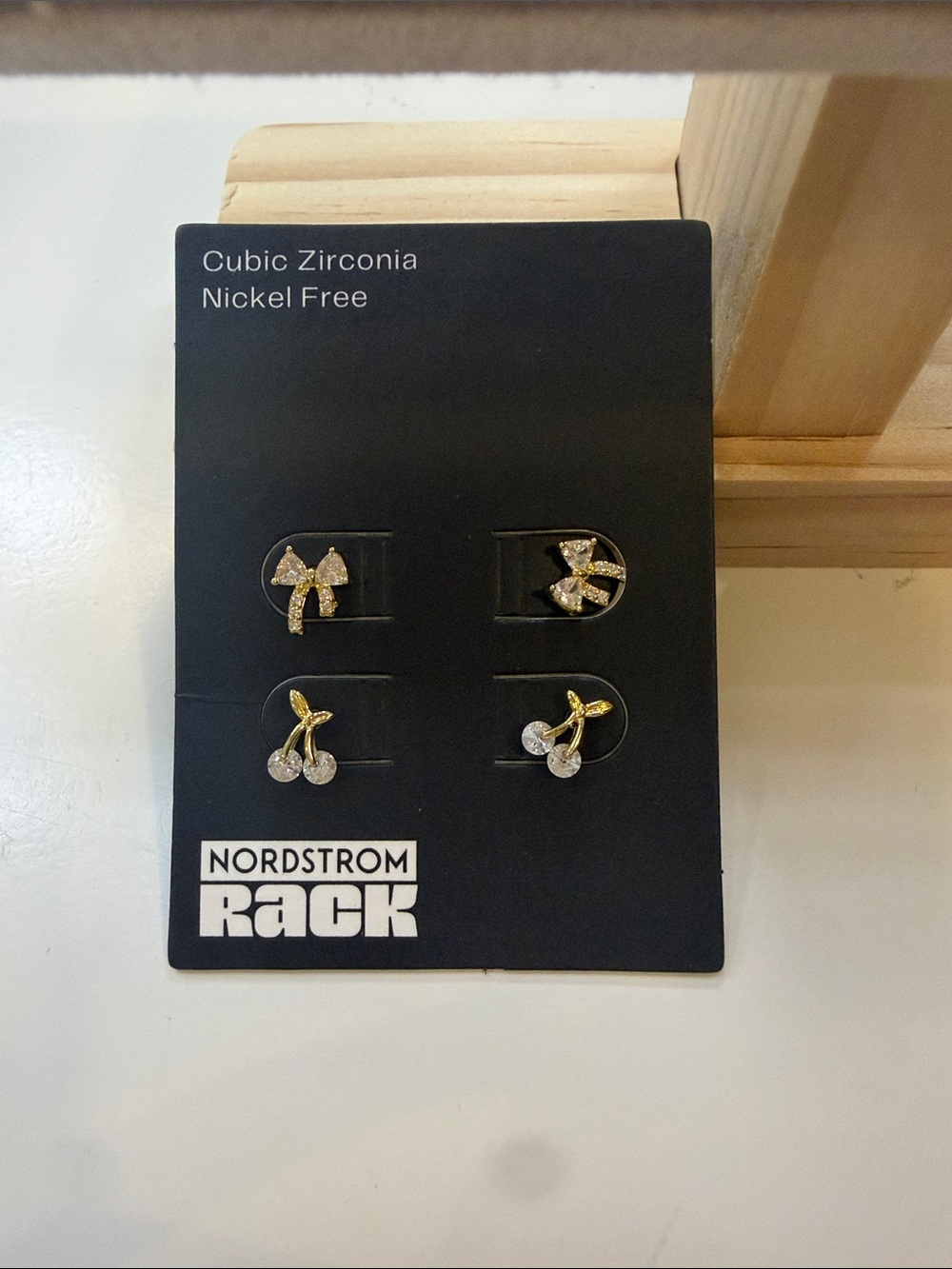 Accessories - Earrings (not listed)